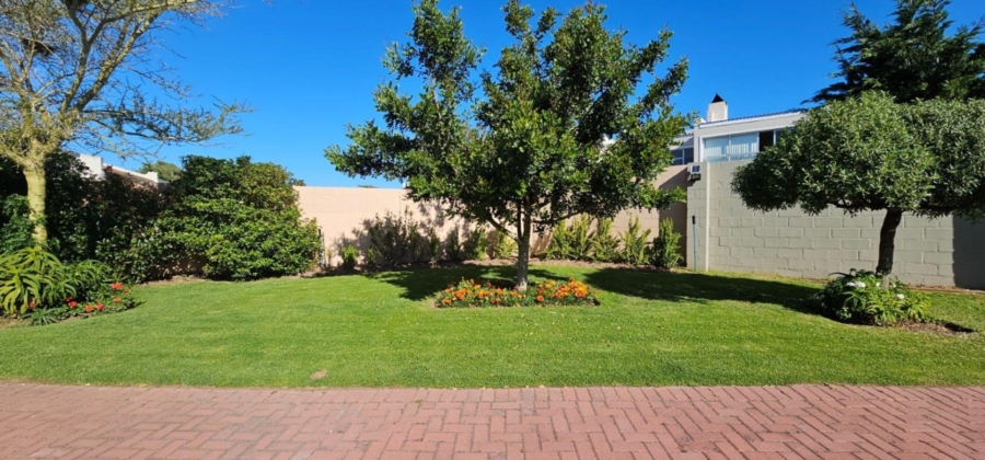 4 Bedroom Property for Sale in Myburgh Park Western Cape